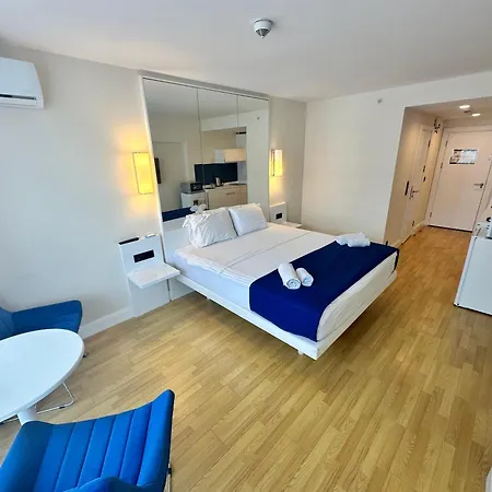 Orbi City- Comfort Suites Батуми Экстерьер фото
